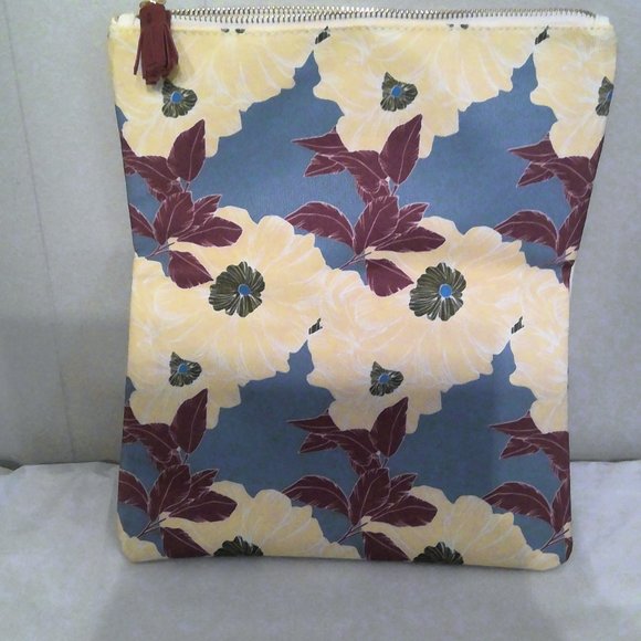 Rachel Pally fold over floral reversible vegan leather and canvas clutch - Picture 2 of 6